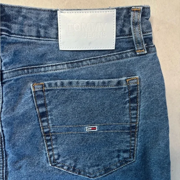 Tommy Jeans Embroidered Denim 20 in Skirt Women’s Size 6 Daisy Hem Blue Jean - Picture 5 of 9